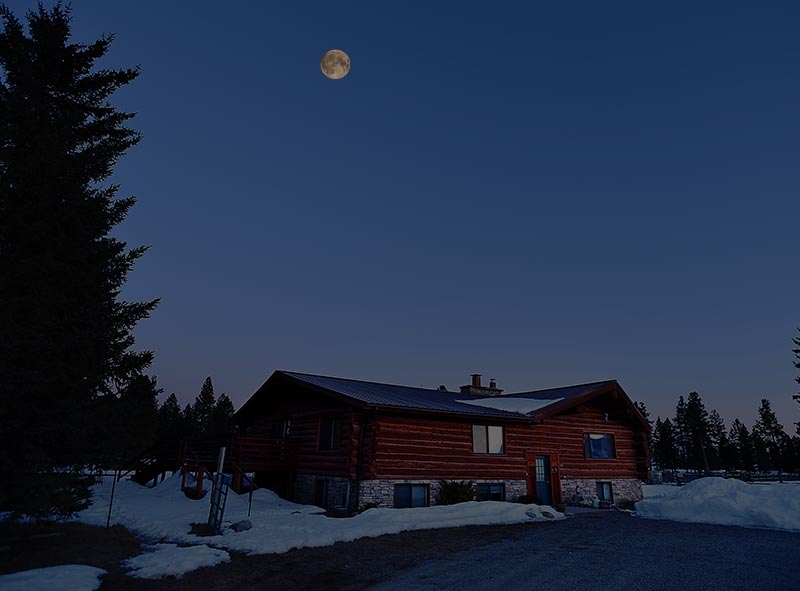 Chisum Lodge - Whitfish Montana - Vacation Rental VRBO Ranch Cabin